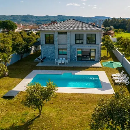 Yamac Atakoy Daily Weekly Villa *