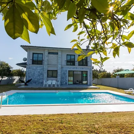 Yamac Atakoy Daily Weekly Villa *