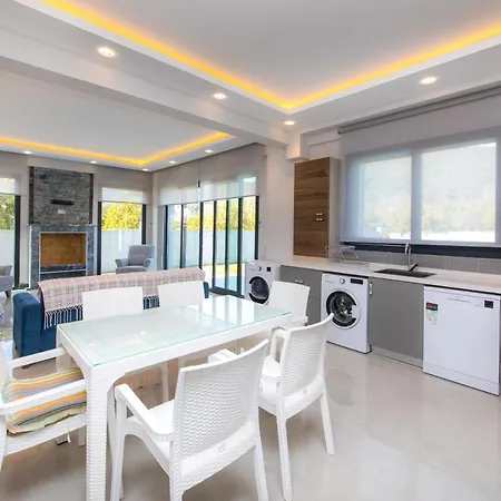 Yamac Atakoy Daily Weekly Villa *